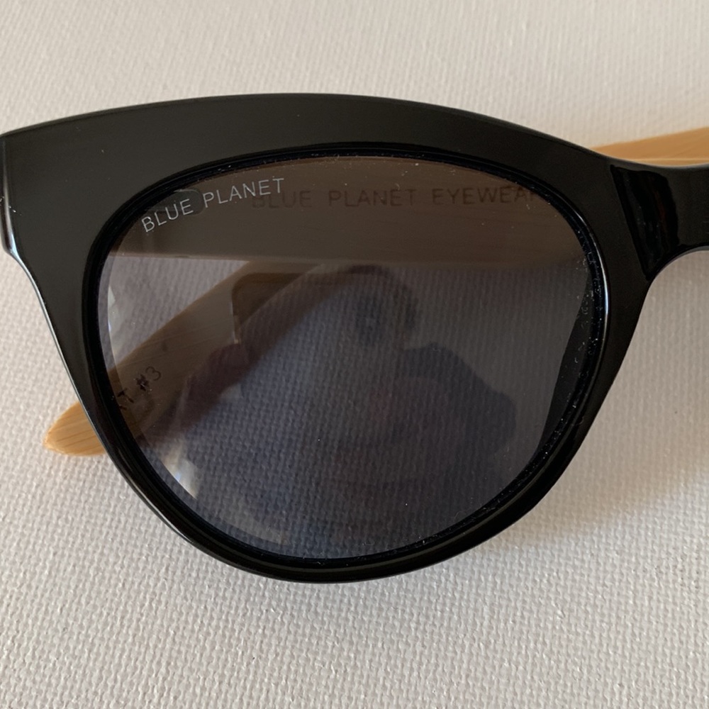 Sunglasses - Picture 7 of 8